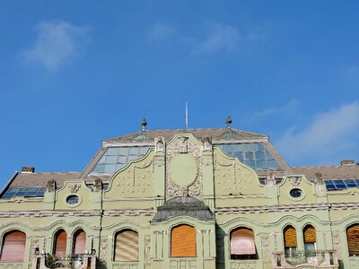 Facade building dome photo