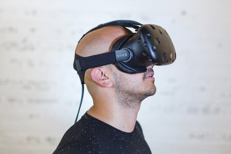 Man Virtual Reality photo