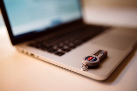 MacBook Internet Security Banking photo