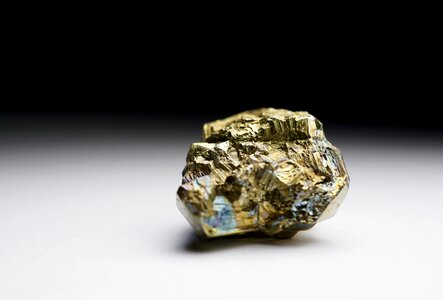 Iron gravel mineral macro photo