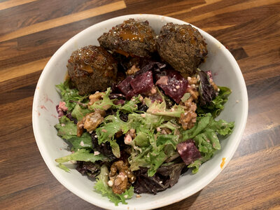 Salad with lentil meatballs photo