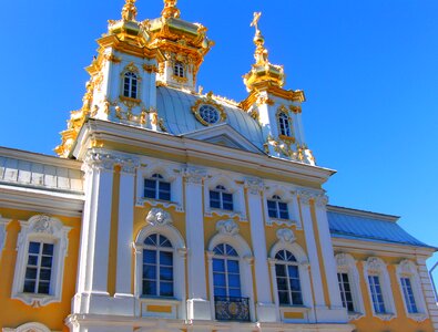 Russia palace gold