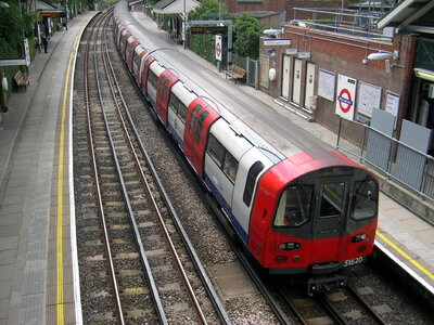 Tube stock train at West Finchley Station