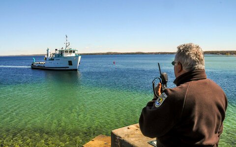 FWS guides MV Spencer Baird into port-1