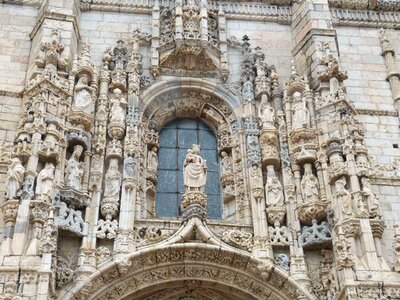 Historically lisbon statue