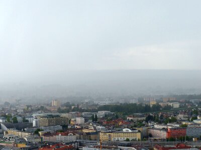 Rainstorm rain clouds strömender rain