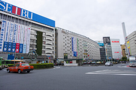 9 Ikebukuro Station photo