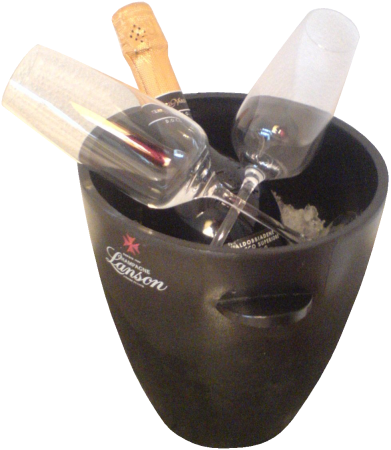 Sektkubel mit flasche prosecco eiswurfeln und glasern lanson