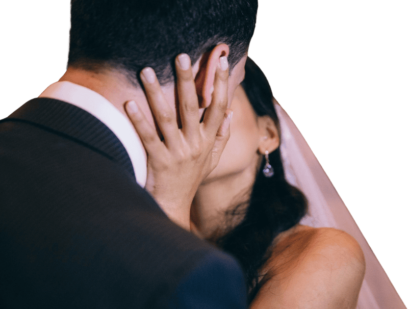 Bride groom wedding kiss
