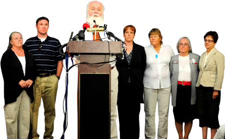 Us navy 111109 n rf645 257 john clodfelter speaks on behalf of the family member