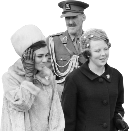 Farah Diba En Prinses Beatrix Bestanddeelnr 913 8396
