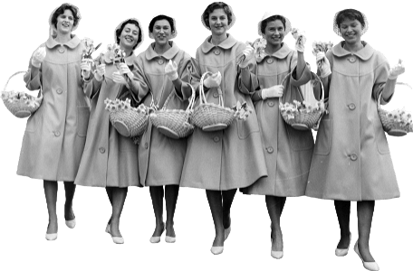 Nieuwe kostuums voor de haarlemse bloemenmeisjes in 1960 de bloemenmeisjes in hu