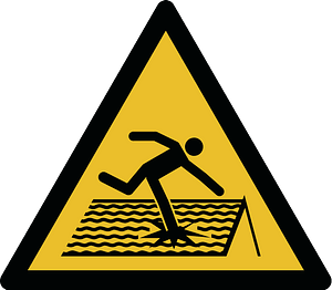 ISO 7010 W036 warning; fragile roof