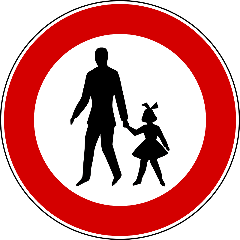 Italian traffic signs - old - transito vietato ai pedoni