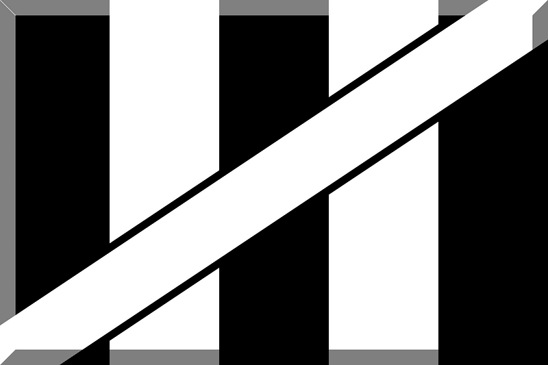 600px striped Black White divided White upper right - lower left