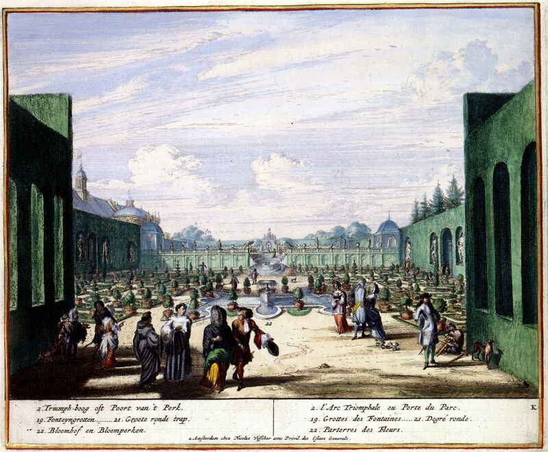 View from the flower garden on the large round staircase and in its extension the triumphal arch, Romeyn de Hooghe, circa 1685