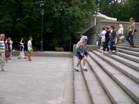 Width of Potemkin Steps at Top