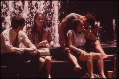 FOUNTAIN SQUARE IN DOWNTOWN CINCINNATI IS A PUBLIC SQUARE THAT WORKS FOR THE CITY AND ITS PEOPLE IN A MYRIAD OF WAYS: TYLER DAVIDSON FOUNTAIN