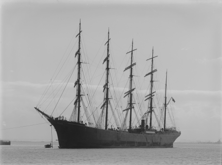 Neath ex R.C. Rickmers - SLV H91.250-607, Allan C. Green, between 1914 and 1917