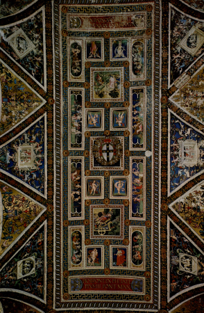 Fresco cycle on the life and deeds of Enea Silvio Piccolomini, Pope Pius II in the Siena Cathedral Library, ceiling fresco, detail, Pinturicchio, 1502-1507