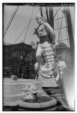 Monument to) "Civic Virtue" LCCN2014714284, 1900