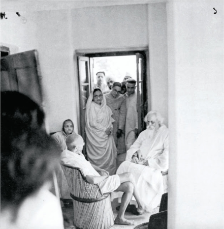 Rabindranath Tagore with Mahatma Gandhi and Kasturba Gandhi in Shantiniketan, Rabindranath Tagore, 1940
