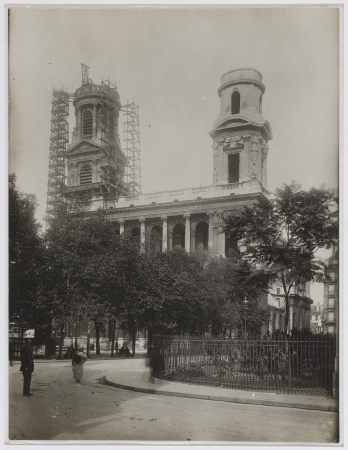 Vue extérieure de la façade principale, église Saint-Sulpice, 6ème arrondissement, Paris. PH26917, Vers 22–08–1917