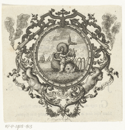 Man speelt op lier en zit op rug van dolfijn in kalme zee in omlijsting met ornamenten en gedoofde fakkels, RP-P-1905-813, between 1681 and 1746