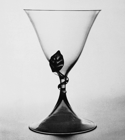 S Gate 1924, Simon Gate