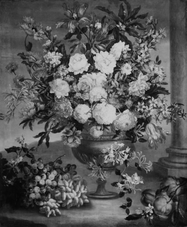 Large bouquet of flowers in a vase. In the foreground fruits, Ernst Heinrich Løffler, between 1738 and 1796