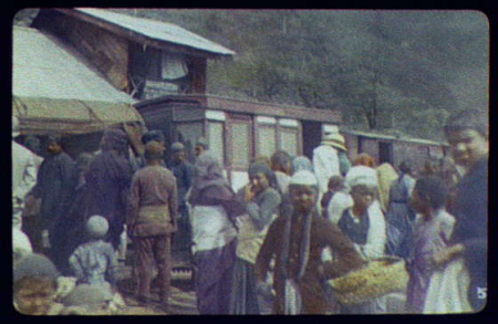 Crowded railway station LCCN2004707658, William Henry Jackson, 1895