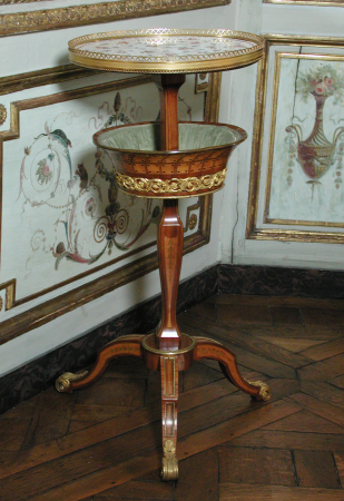 Candelstand and worktable (table à ouvrage en guéridon), circa 1785