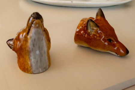 Two fox heads as a welcome, from 1837 until 1844