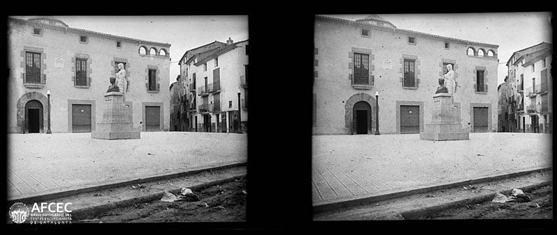 Statue of Julius Antoni in a square in Mora d'Ebre, Julio Antonio, Entre 1915 i 1930