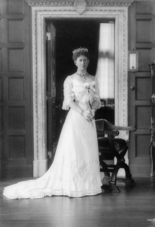 Margarethe, Countess of Hesse, in 1902, Thomas Heinrich Voigt