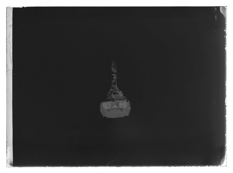 Guldring med peridot, 1600-tal - Livrustkammaren - 11362-negative