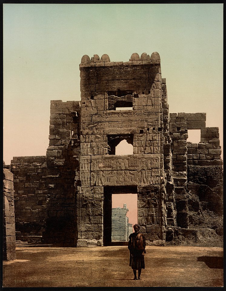 Thèbes, Medinet-Abou, le pavillon LCCN2017656988