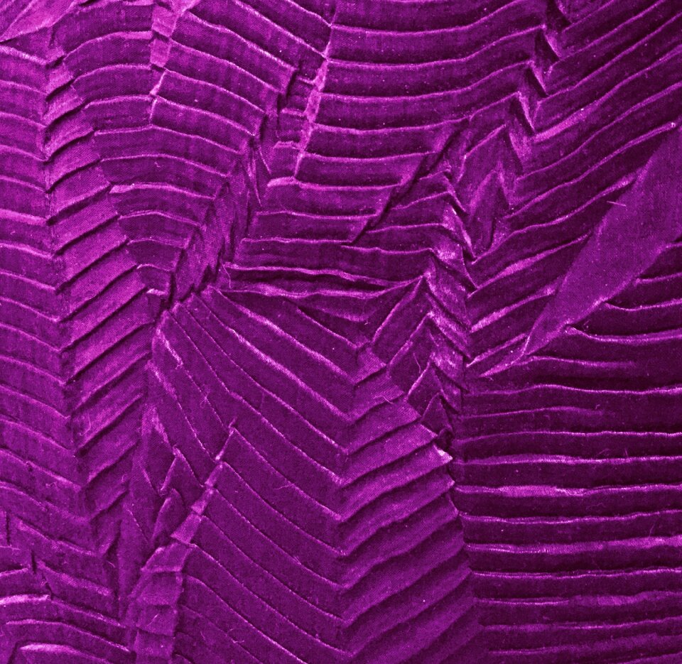 Violet pleats pleated. Free illustration for personal and commercial use.