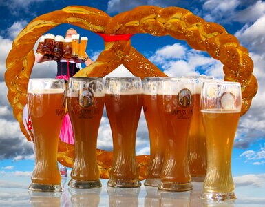 Wheat beer bavaria oktoberfest. Free illustration for personal and commercial use.