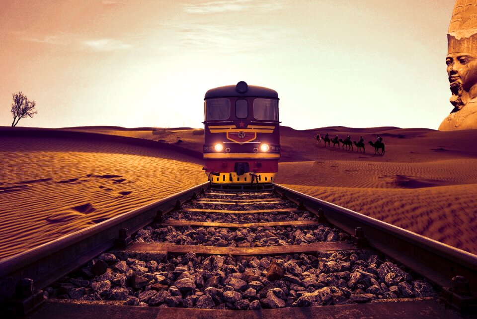 Desert train tracks. Free illustration for personal and commercial use.