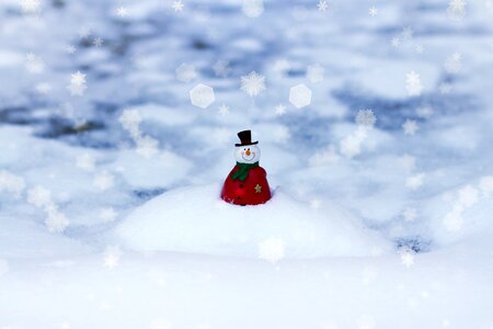 Christmas snow toy. Free illustration for personal and commercial use.