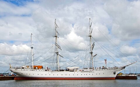 Museum ship ship sail. Free illustration for personal and commercial use.