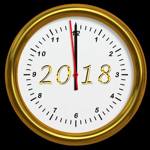 2018 sylvester clock. Free illustration for personal and commercial use.