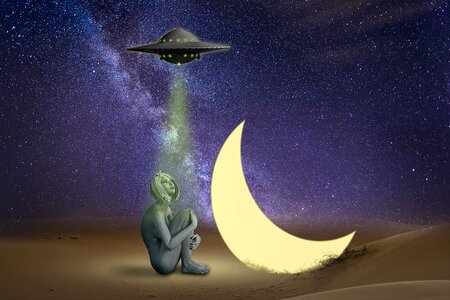 Moon ufo elf. Free illustration for personal and commercial use.