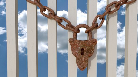 Fence sky 3d. Free illustration for personal and commercial use.