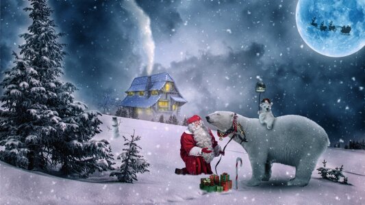 Santa claus polar bear gift. Free illustration for personal and commercial use.