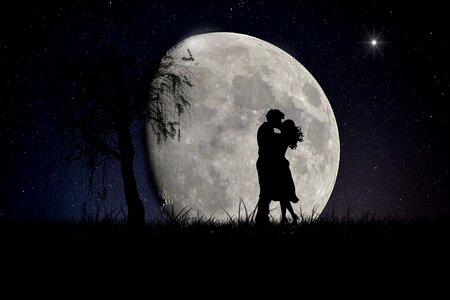 Love romantic couple. Free illustration for personal and commercial use.
