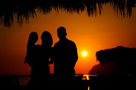 Family Vacation Silhouette. Free illustration for personal and commercial use.