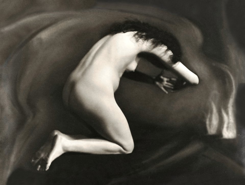 Reclining naked woman. Knielend vrouwelijk naakt (ca. 1913–1942) by Jacob Merkelbach. Original from The Rijksmuseum. Digitally enhanced by rawpixel.