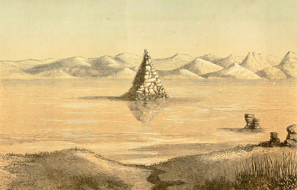Pyramid Lake